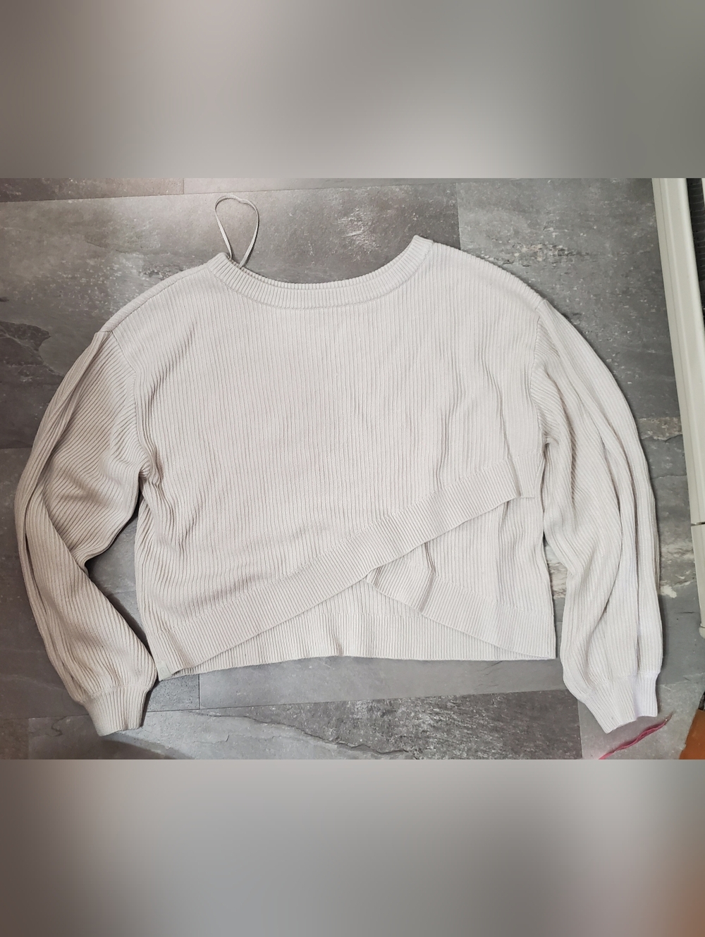 Lululemon Reversible Crossover Sweater. Ribbed. Creamy Light Grey. Size 10.